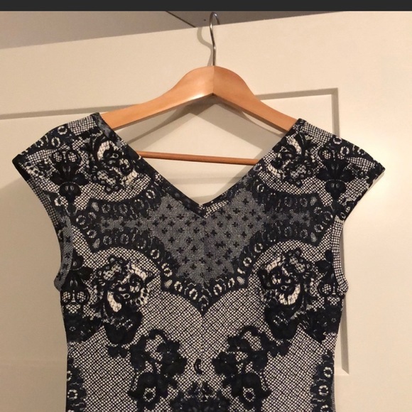 NWT Yoana Baraschi neo lace body dress size 2 $306 - Picture 2 of 5